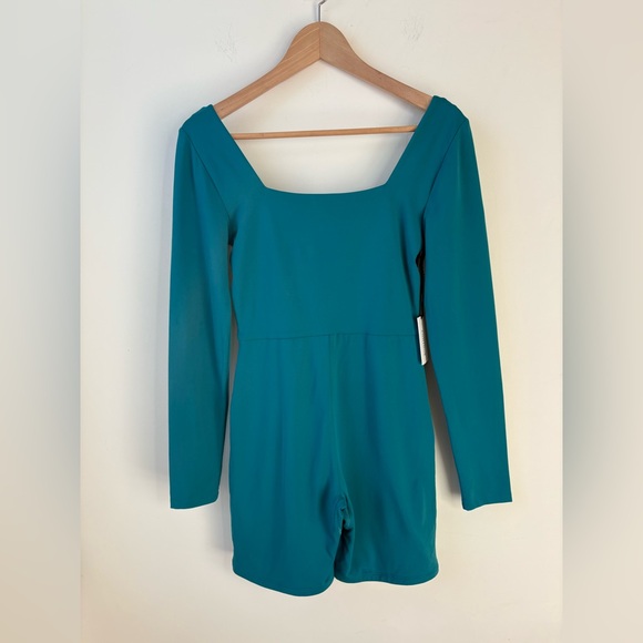 NWT Babaton Contour Squareneck Longsleeve Romper - Picture 3 of 12